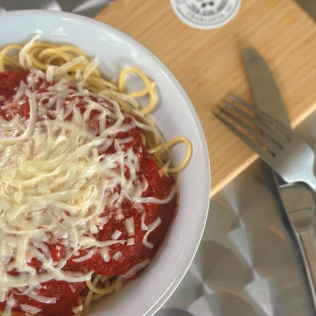 Spaghetti with Sauce.