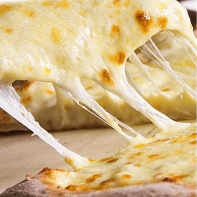 Delicious White Pizza Options