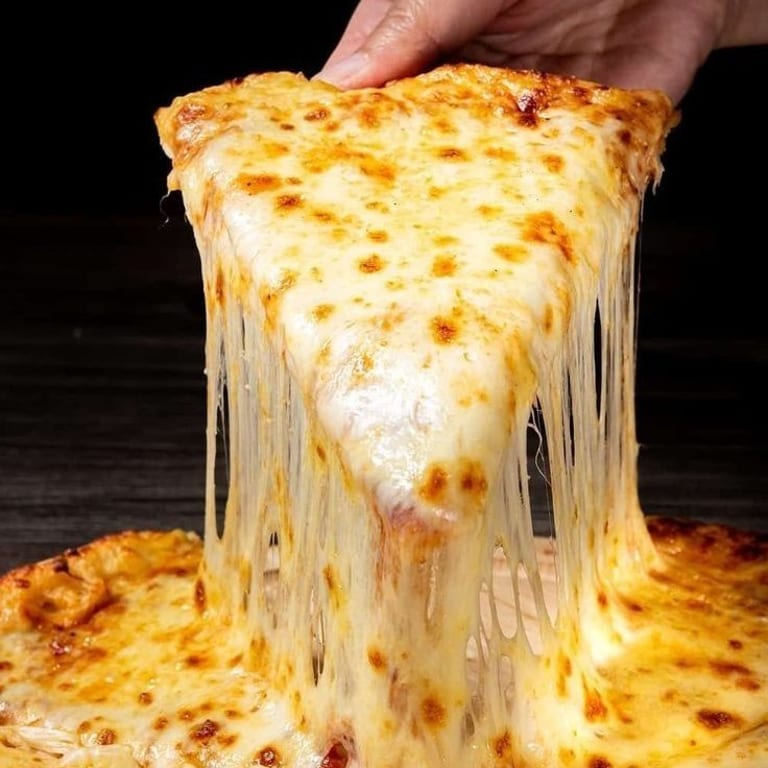 Delicious Cheese Pizza Options